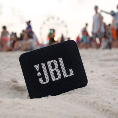 JBL Go 2, Wireless Portable Bluetooth Speaker with Mic